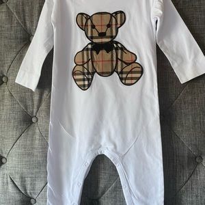 Burberry unisex romper
